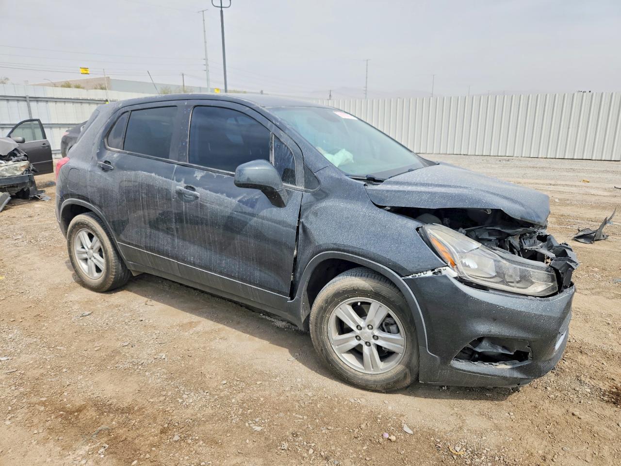 2020 Chevrolet Trax Ls - zdjęcie 4