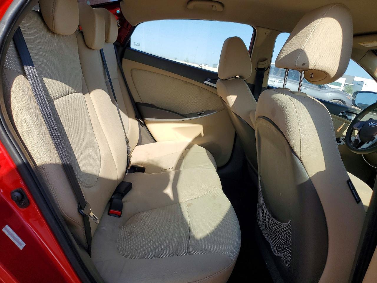 2013 Hyundai Accent Gls - zdjęcie 10