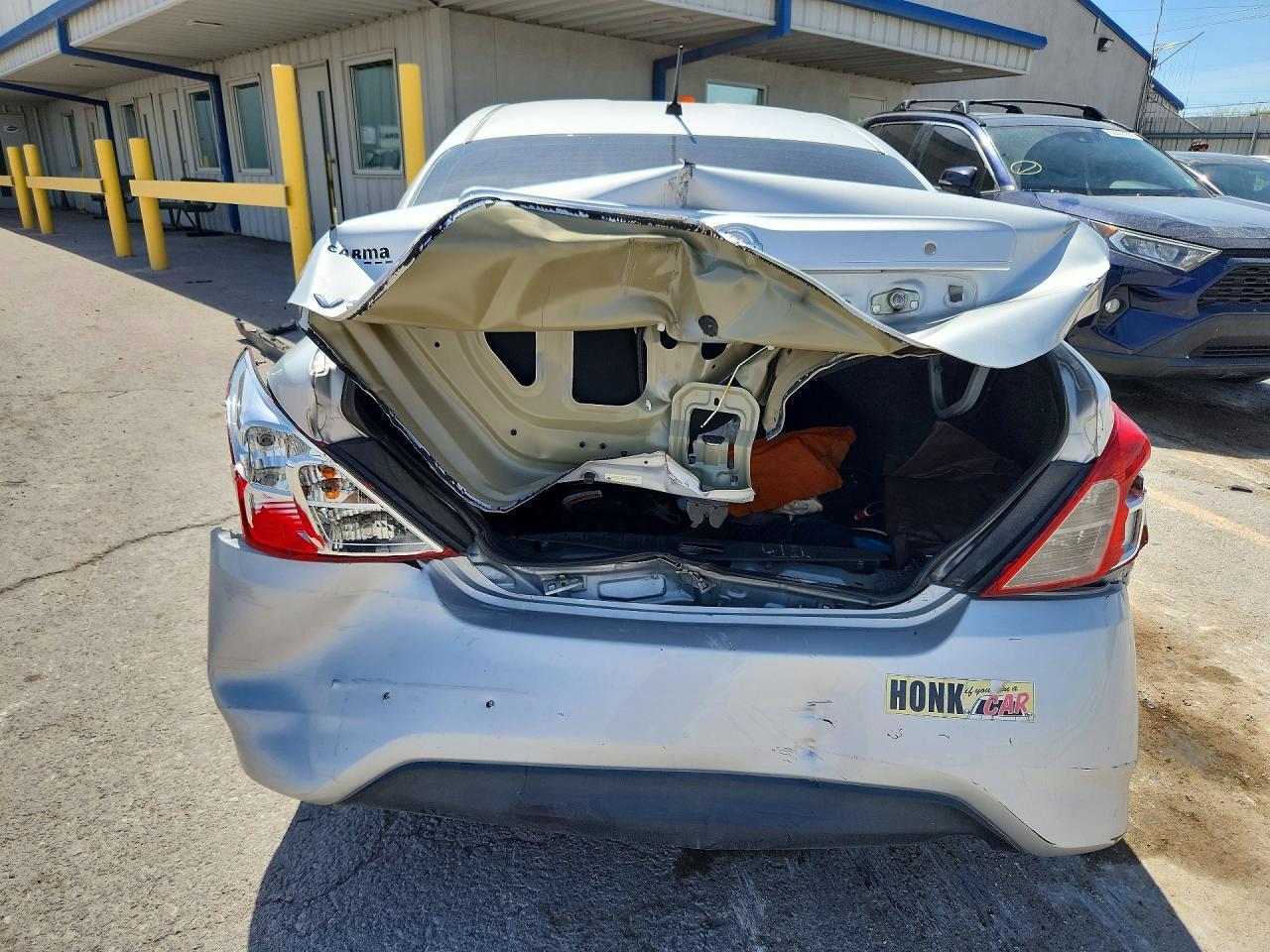 2017 Nissan Versa 1.6 S - zdjęcie 6
