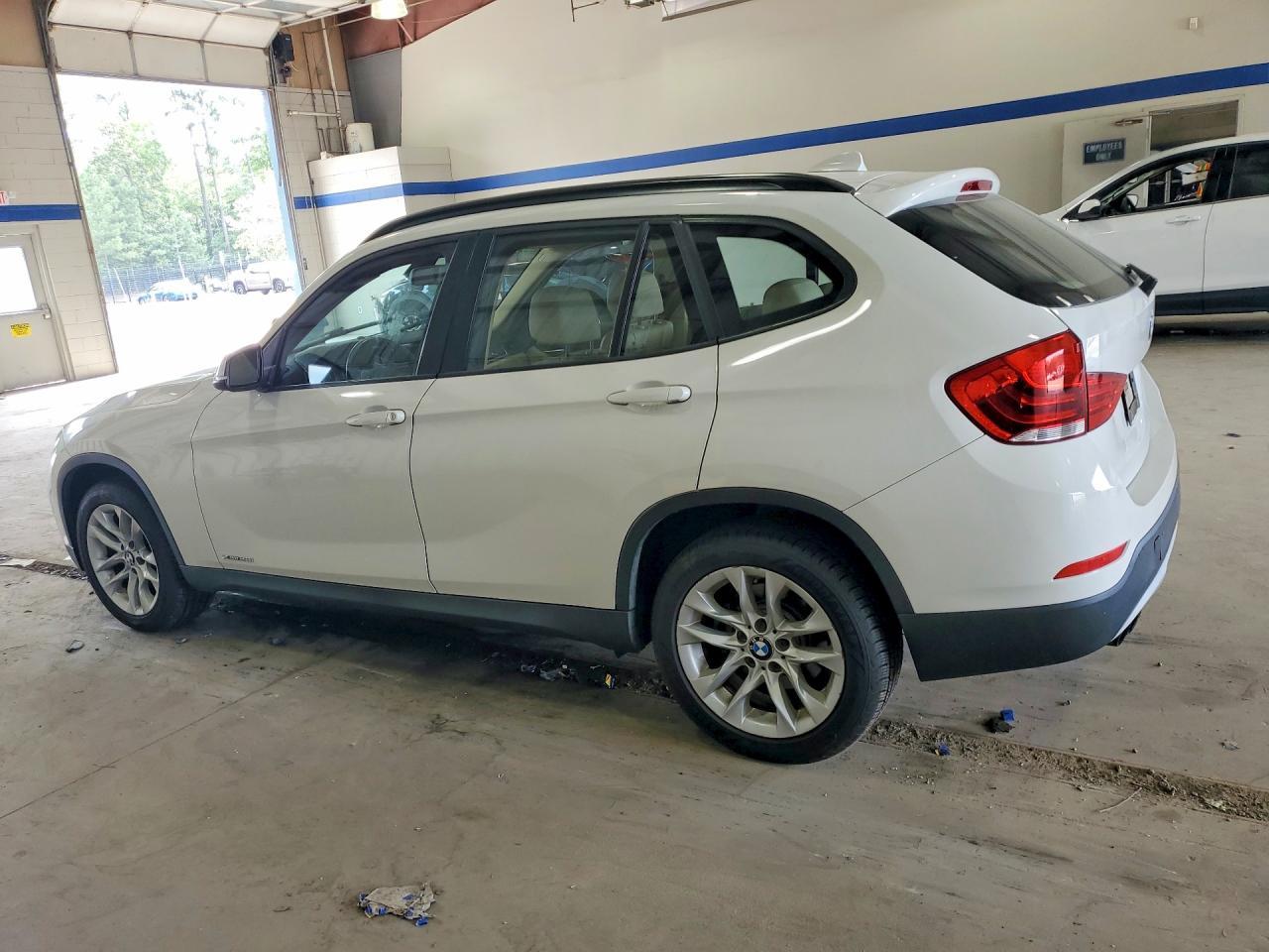 2015 BMW X1 xDrive28I - zdjęcie 2