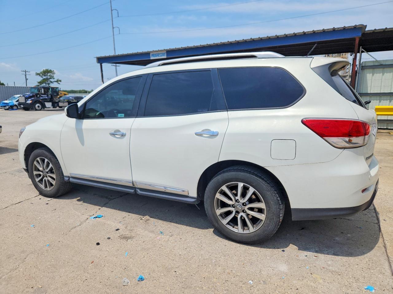 2013 Nissan Pathfinder S - zdjęcie 2