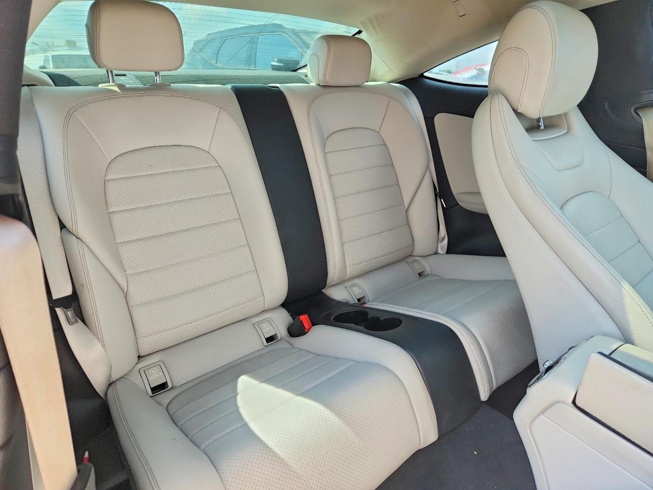2017 Mercedes-Benz C 300 4Matic - zdjęcie 10