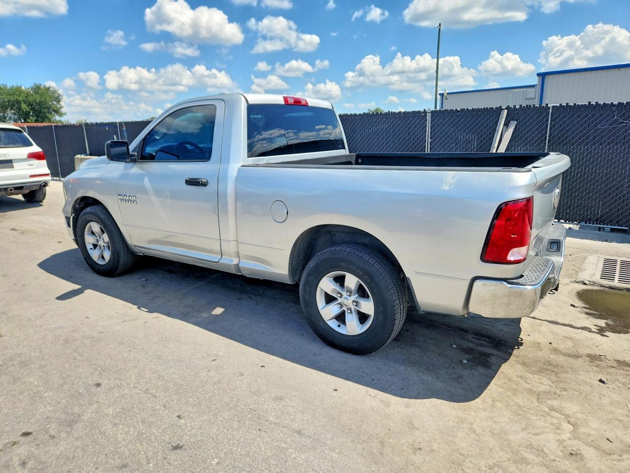 2015 Ram 1500 St - zdjęcie 2