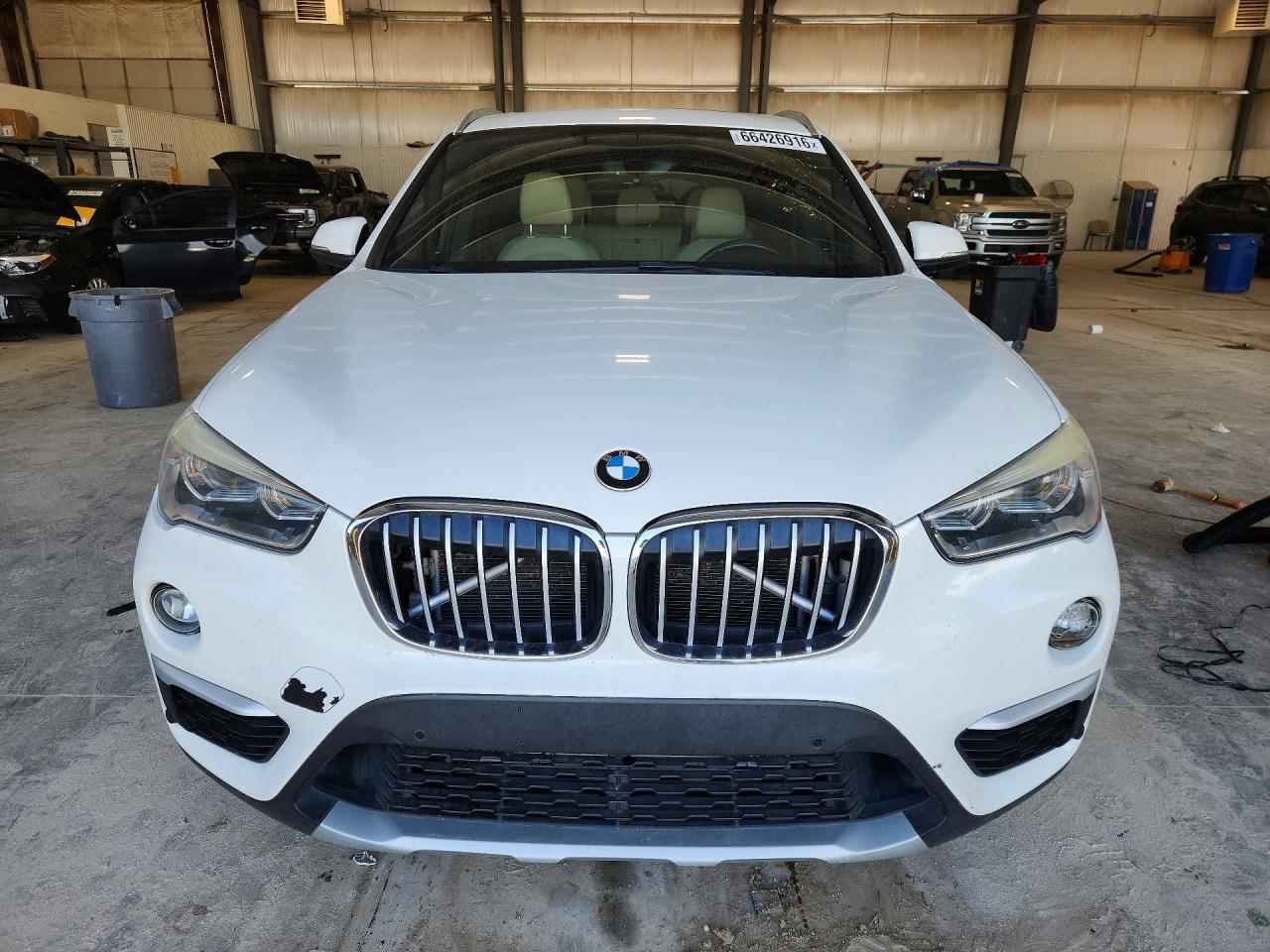 BMW X1 - zdjęcie 5
