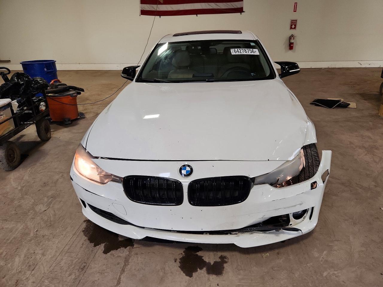 2013 BMW 320 I xDrive - zdjęcie 5