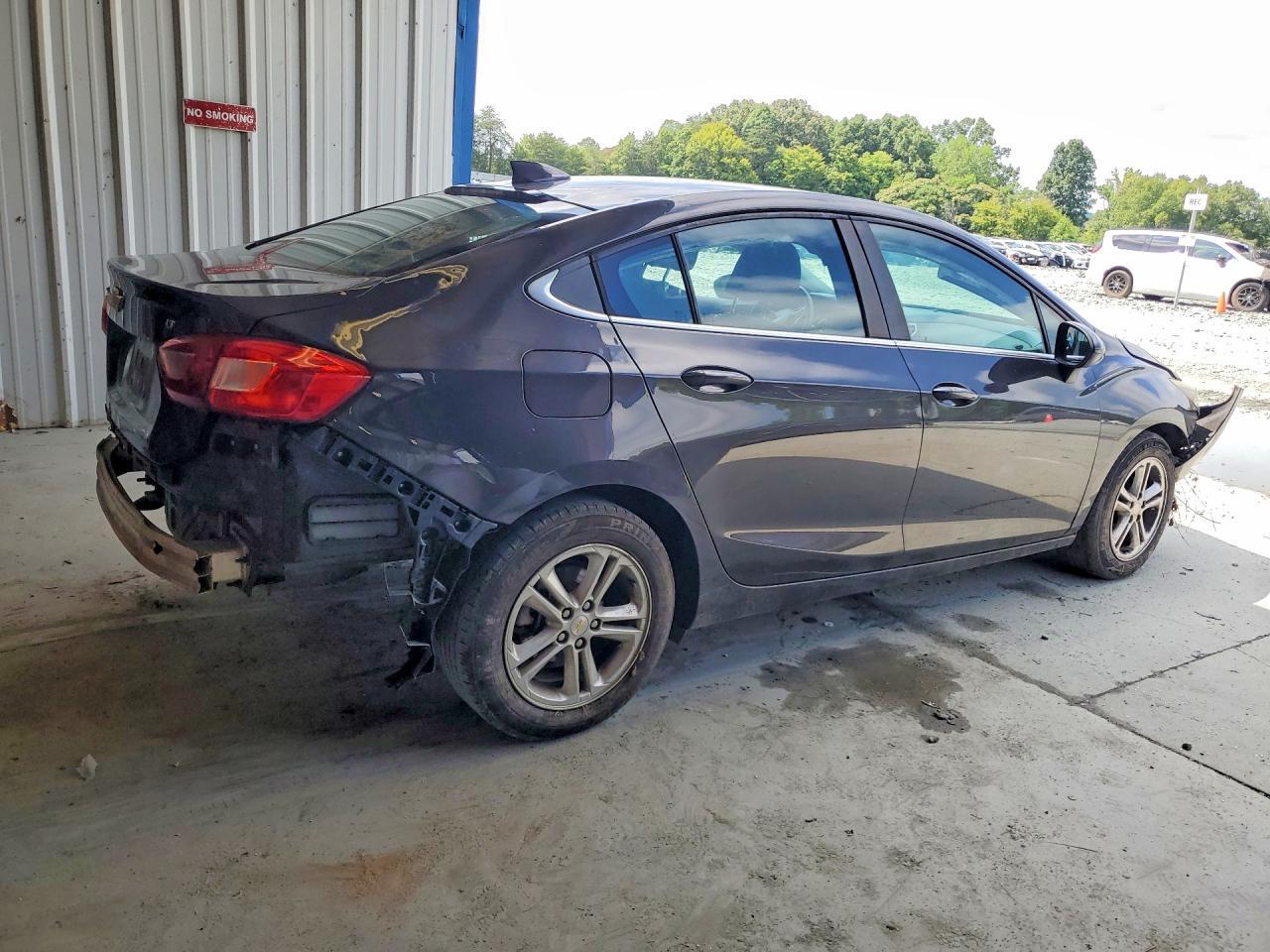 2017 Chevrolet Cruze Lt - zdjęcie 3