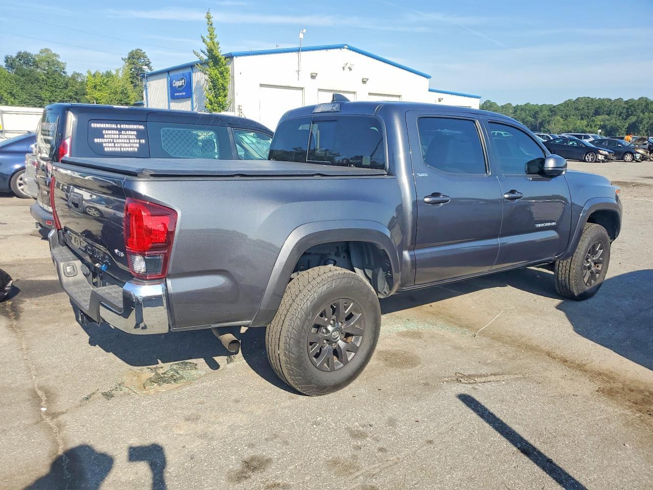 2021 Toyota Tacoma Sr5 V6 - zdjęcie 3