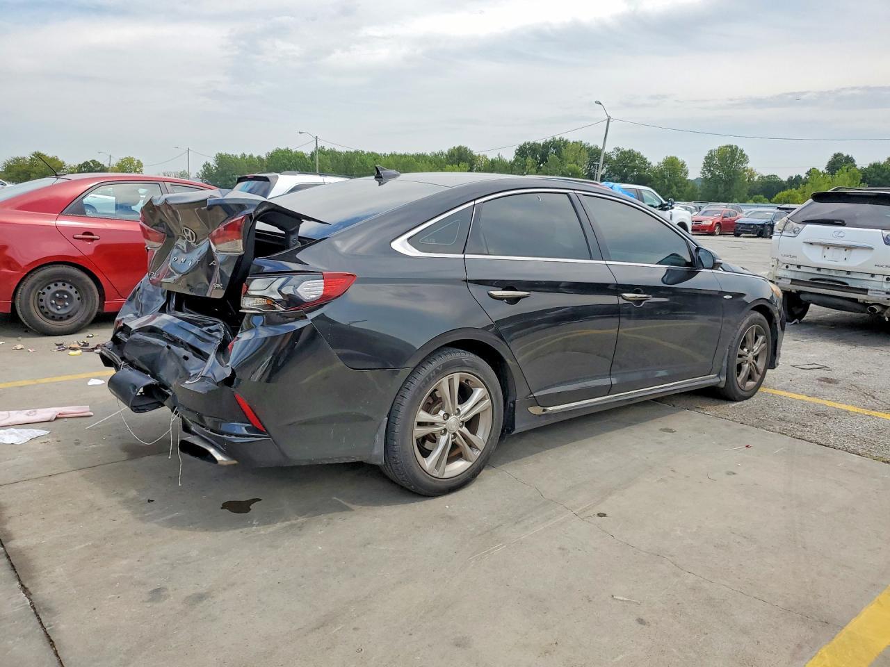 2018 Hyundai Sonata Sport - zdjęcie 3