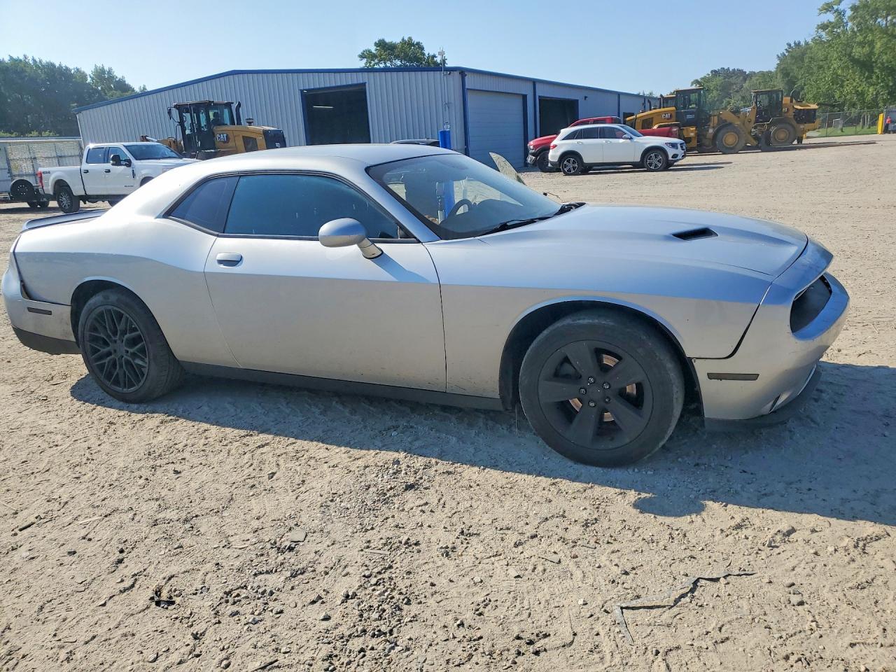 2023 Dodge Challenger Sxt - zdjęcie 4