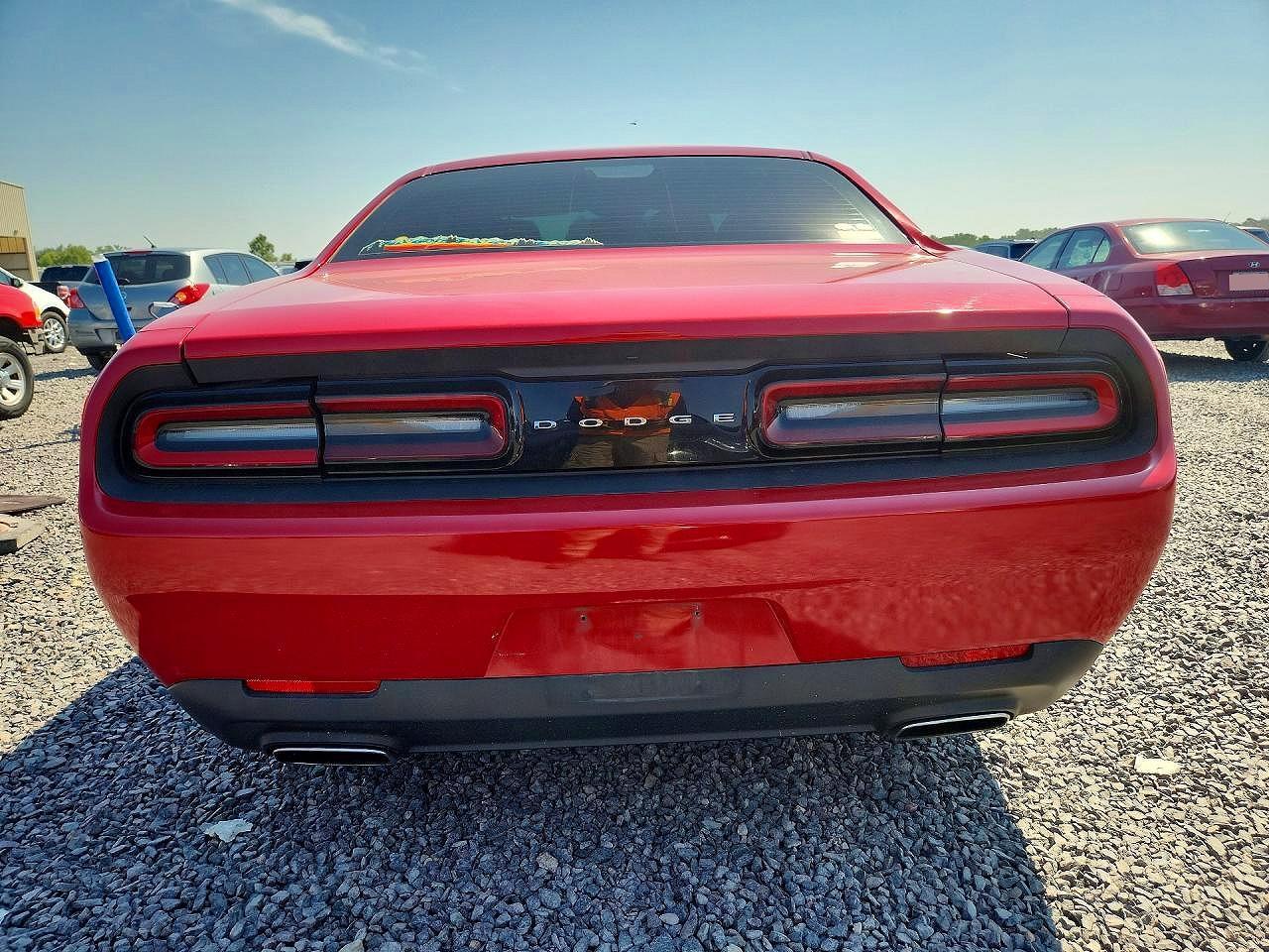 2016 Dodge Challenger Sxt - zdjęcie 6