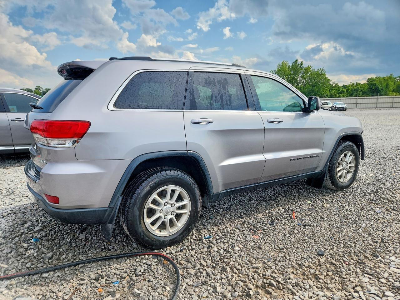 2018 Jeep Grand Cherokee Laredo - zdjęcie 3