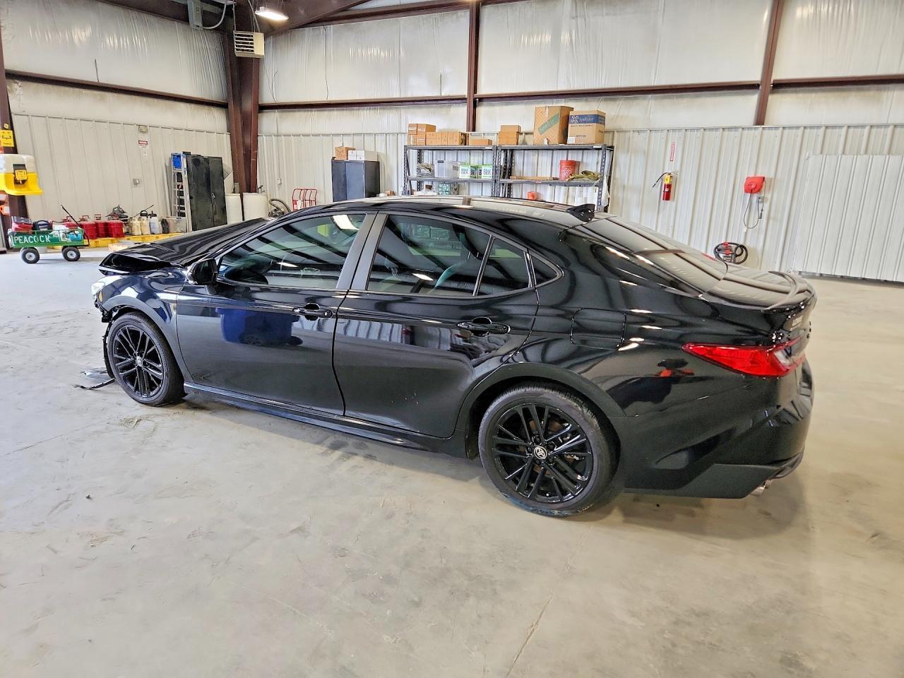 2025 Toyota Camry Se - zdjęcie 2