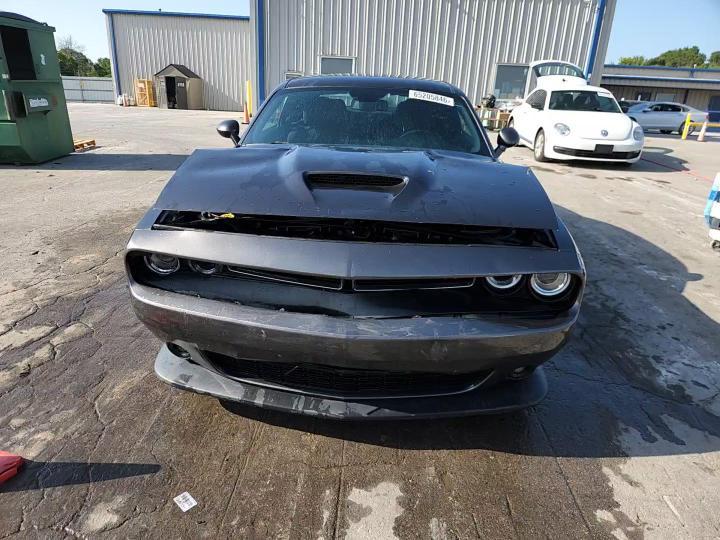2021 Dodge Challenger R/T - zdjęcie 13