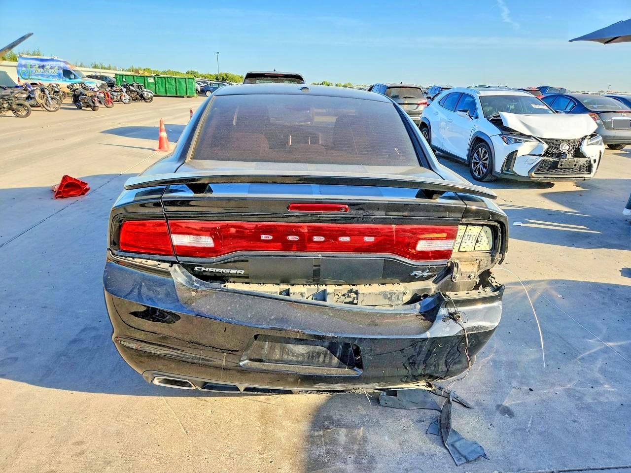 2014 Dodge Charger R/T - zdjęcie 6