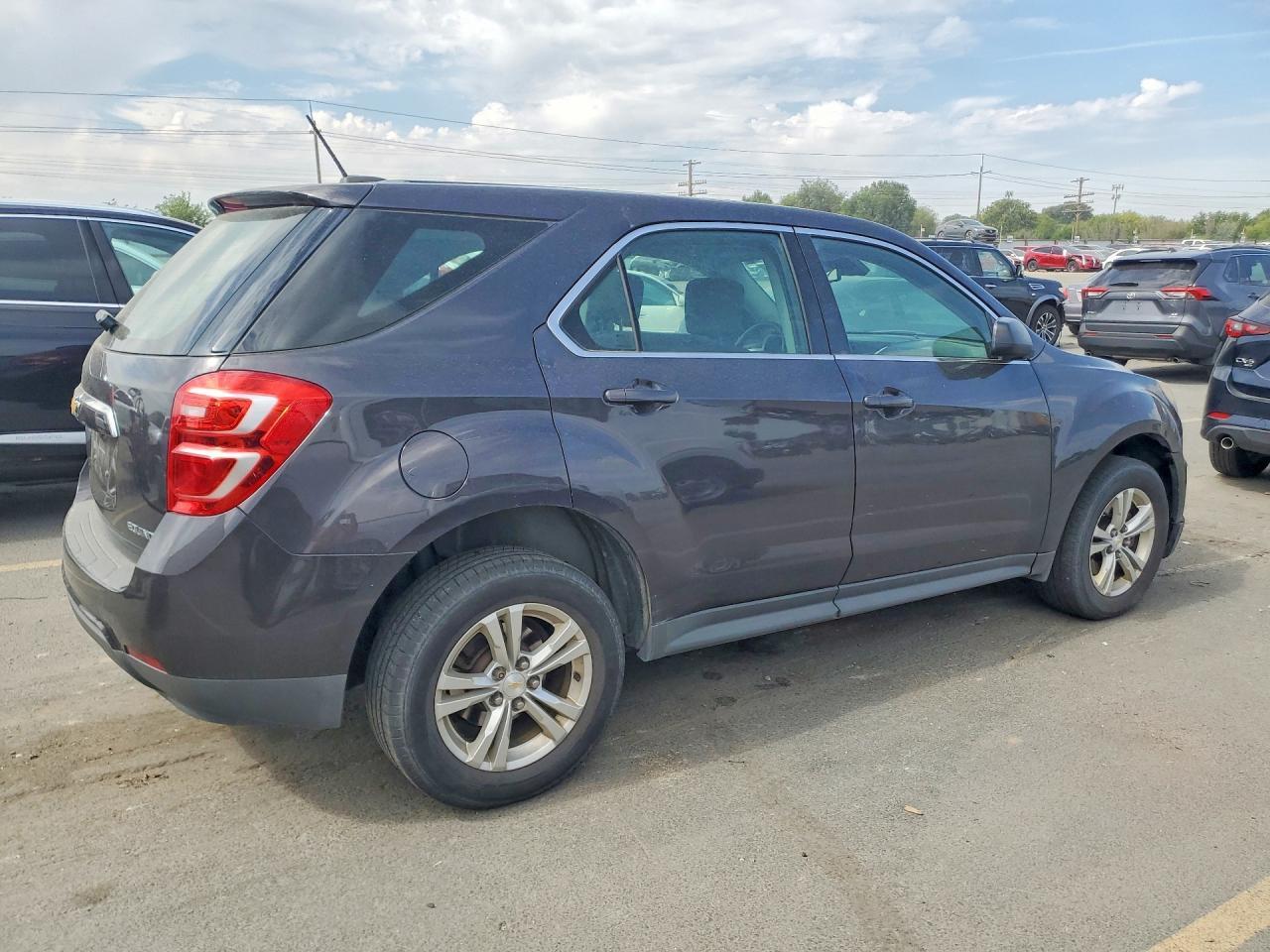 2016 Chevrolet Equinox Ls - zdjęcie 3