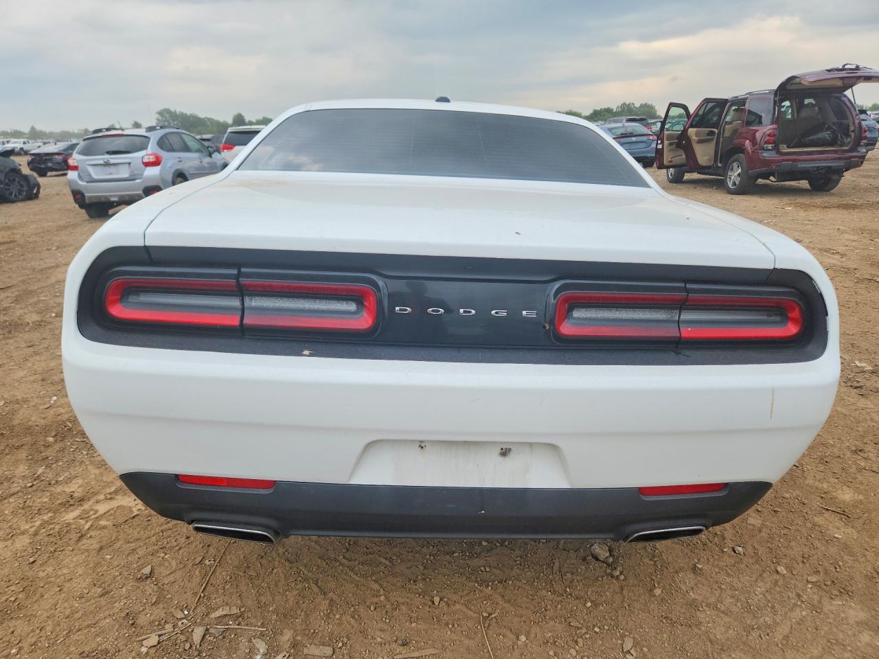 2015 Dodge Challenger Sxt - zdjęcie 6