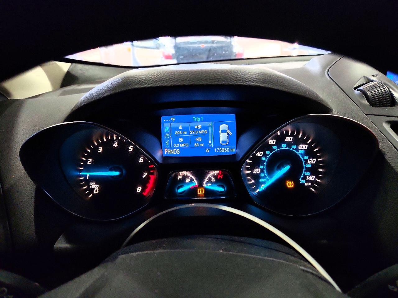2014 Ford Escape S - zdjęcie 9