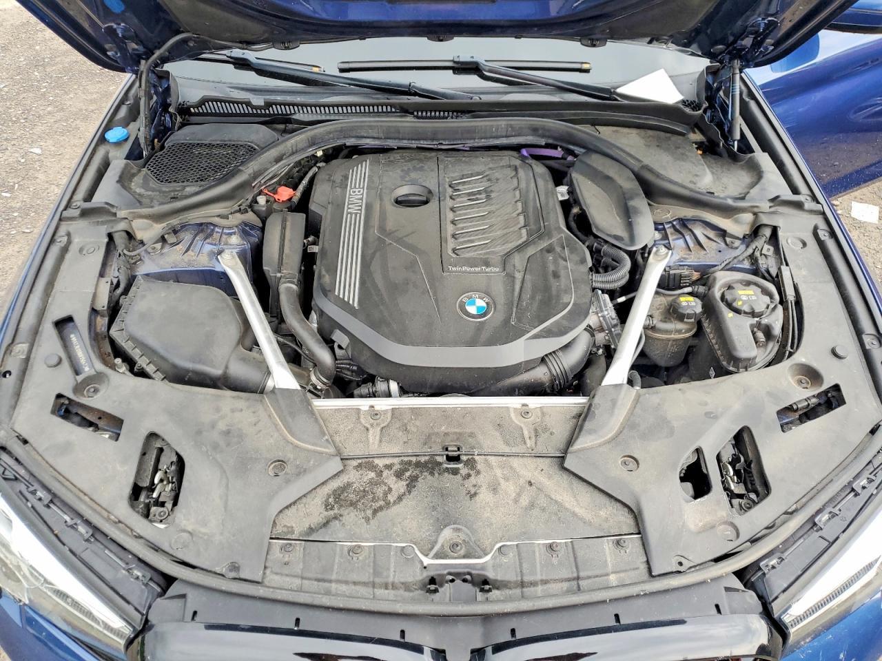 2022 BMW Seria 5 540i - zdjęcie 11