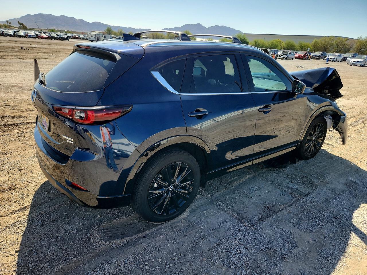 2025 Mazda Cx-5 Premium - zdjęcie 3