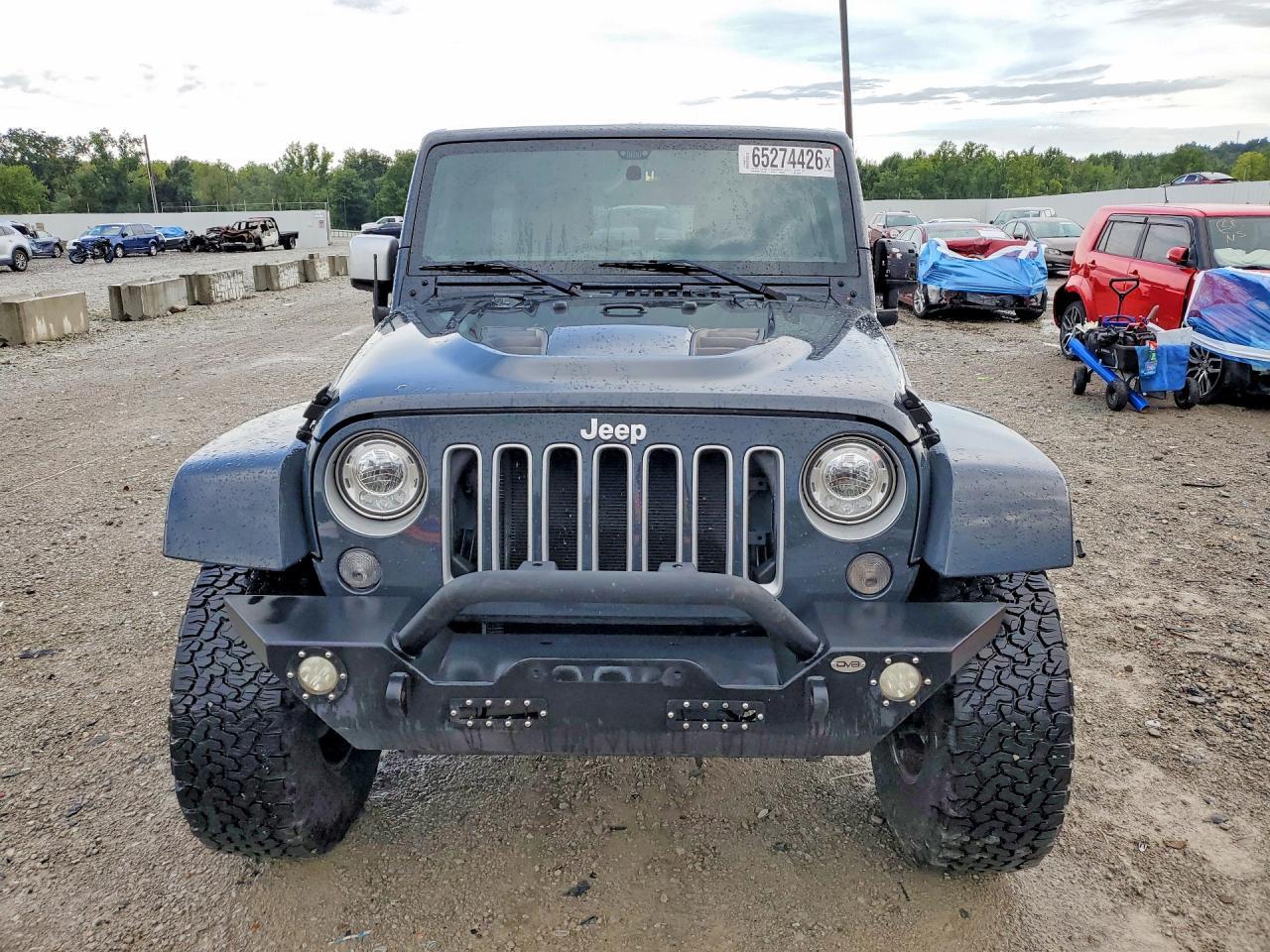 2017 Jeep Wrangler Unlimited Sahara - zdjęcie 5