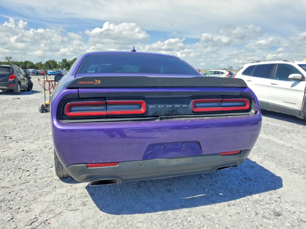 2016 Dodge Challenger R/T Scat Pack - zdjęcie 6