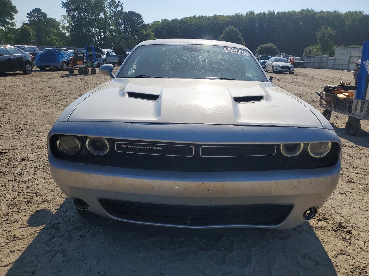 2023 Dodge Challenger Sxt - zdjęcie 5