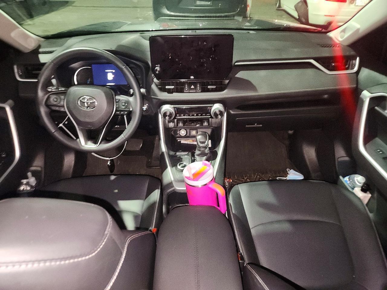 2024 Toyota Rav4 Xle Premium - zdjęcie 8