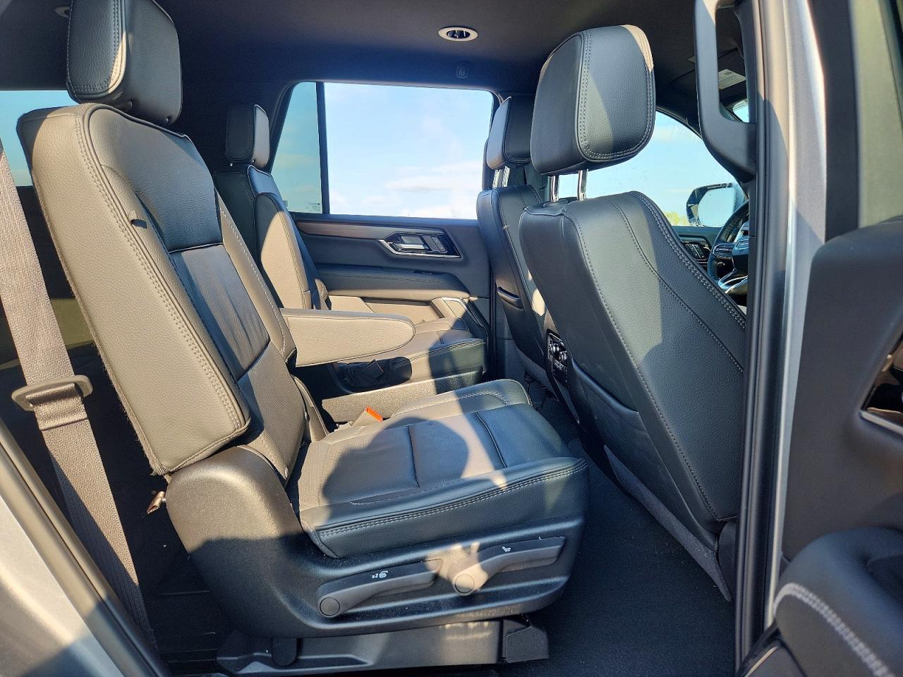2026 GMC Yukon Denali - zdjęcie 11