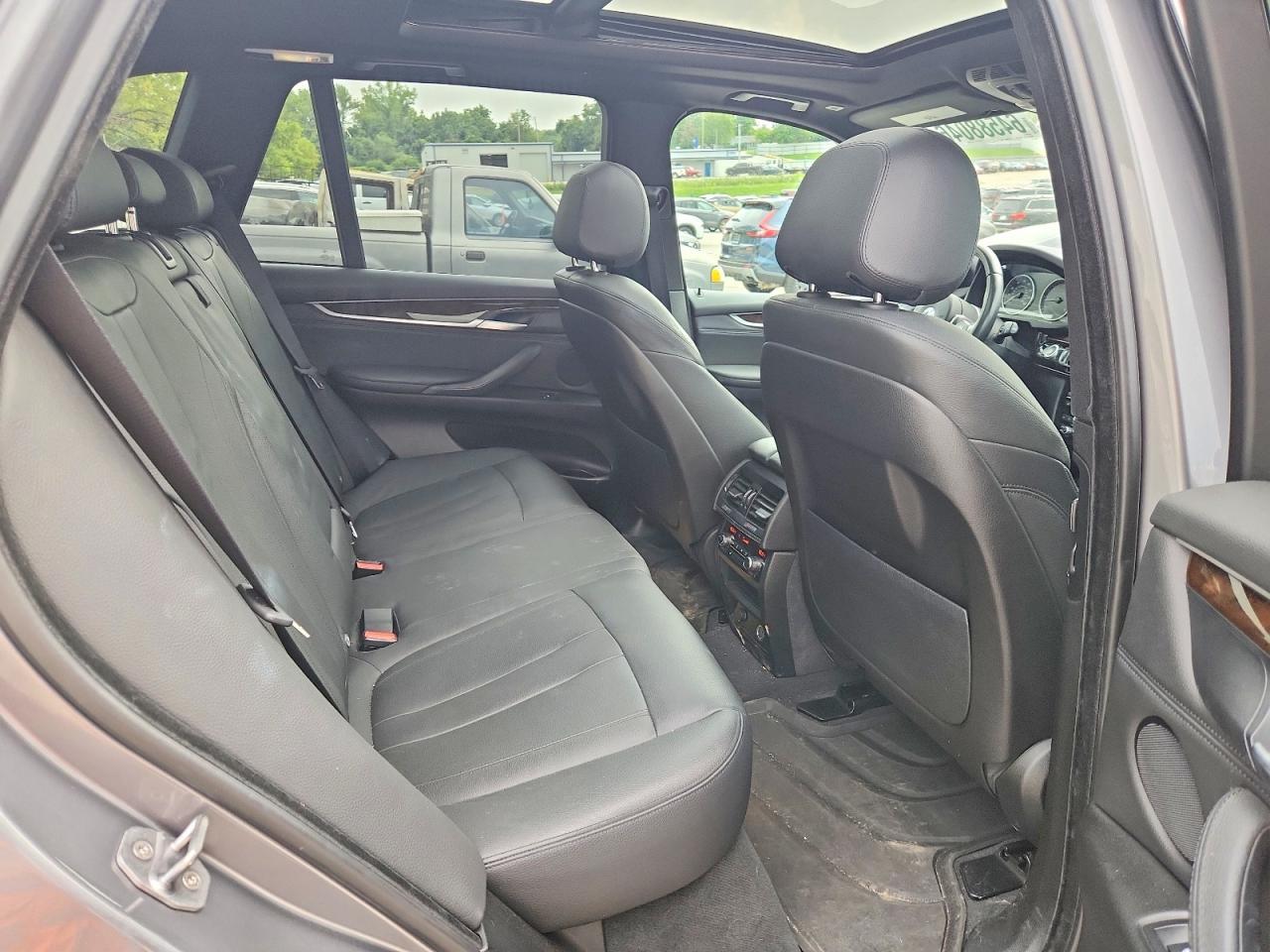 2015 BMW X5 xDrive35D - zdjęcie 11