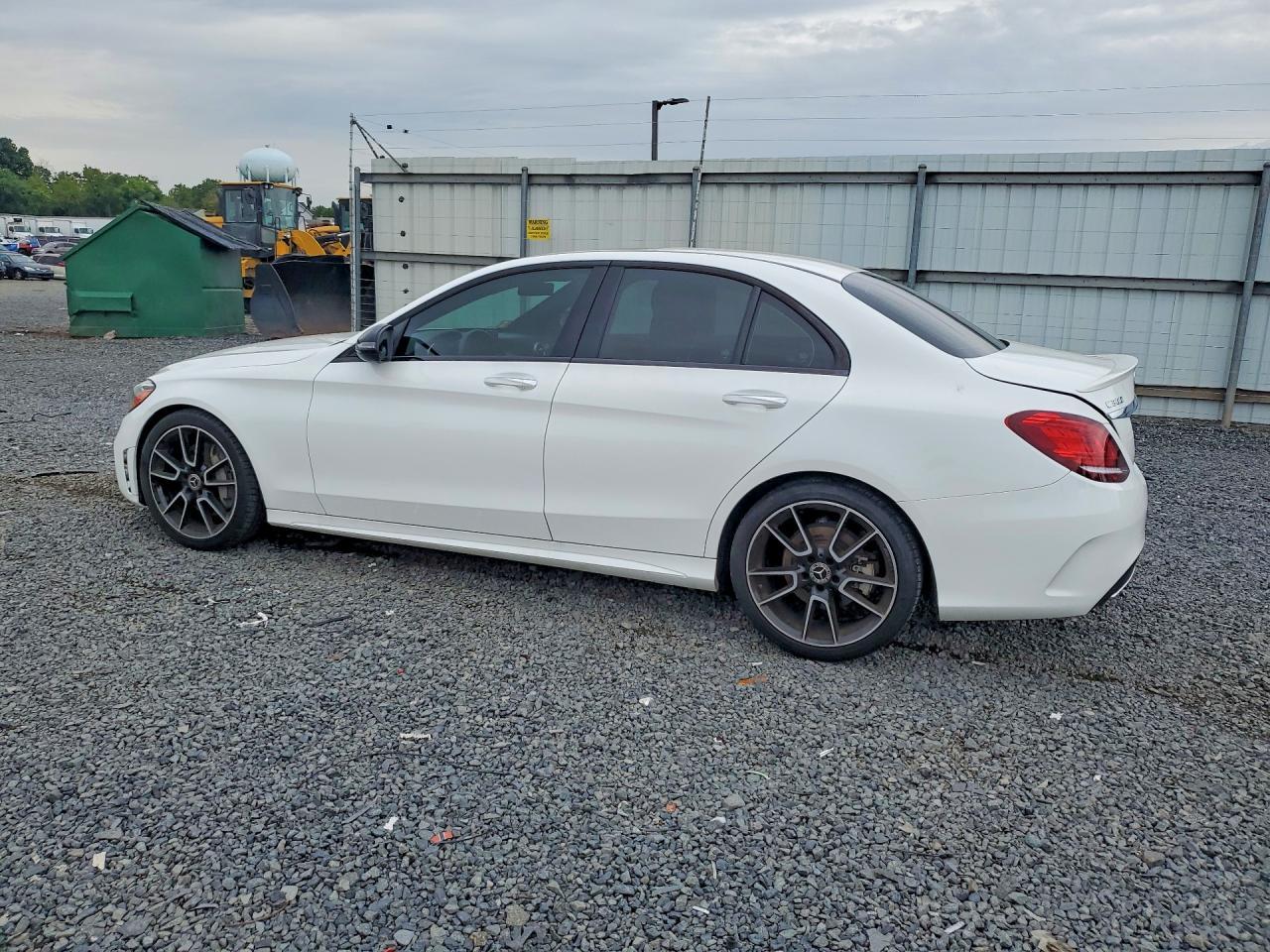 2020 Mercedes-Benz C 300 - zdjęcie 2