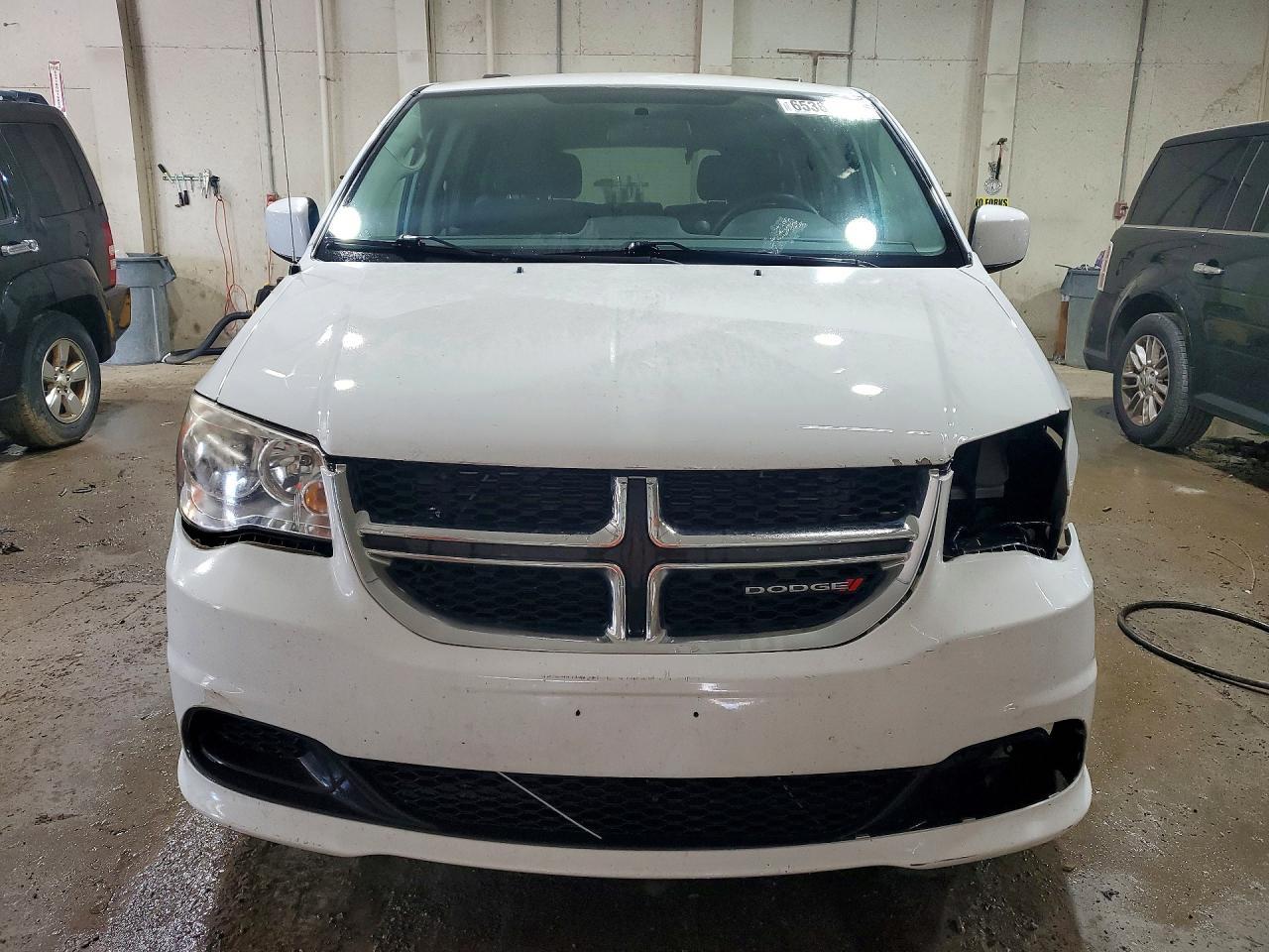 2016 Dodge Grand Caravan Sxt - zdjęcie 5