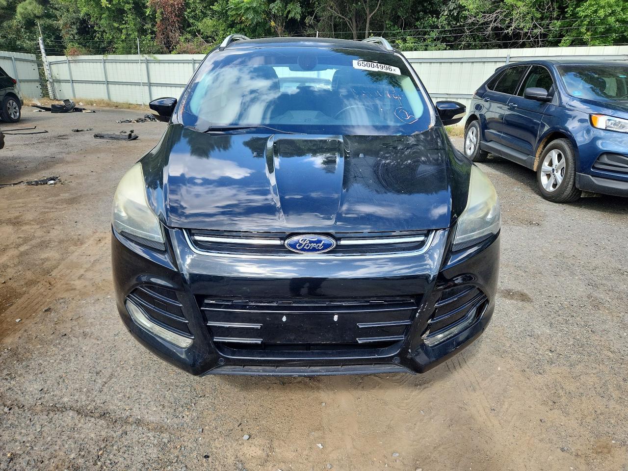 2014 Ford Escape Titanium - zdjęcie 5