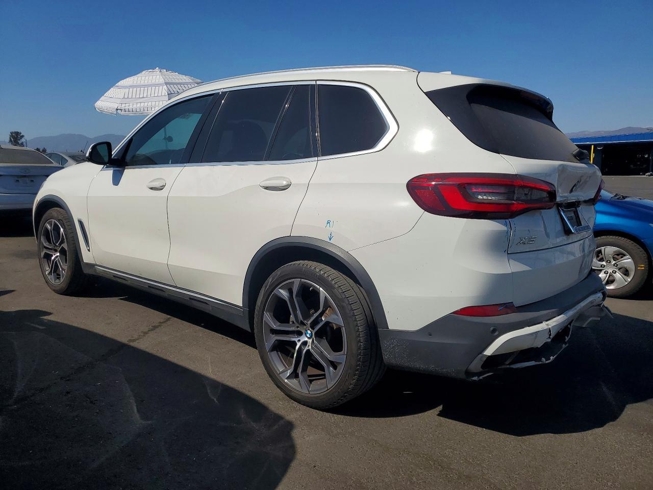 2021 BMW X5 Sdrive 40I - zdjęcie 2