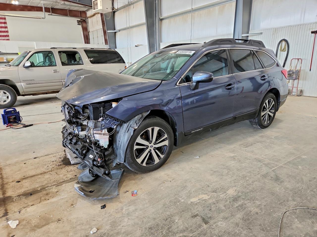 2018 Subaru Outback 3.6R Limited - zdjęcie główne