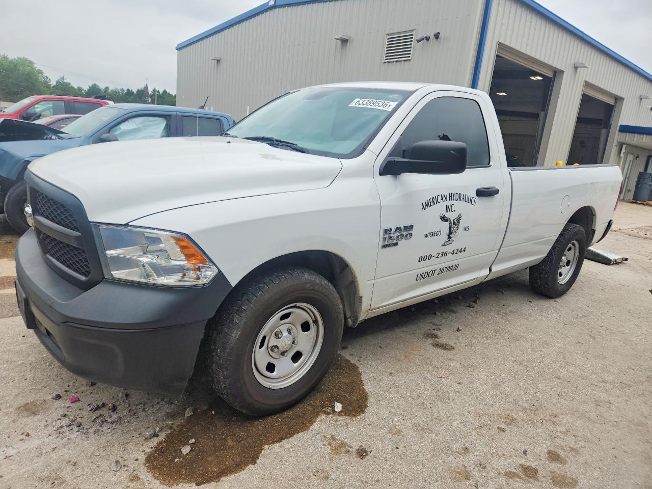 2020 Ram 1500 Classic Tradesman - zdjęcie główne