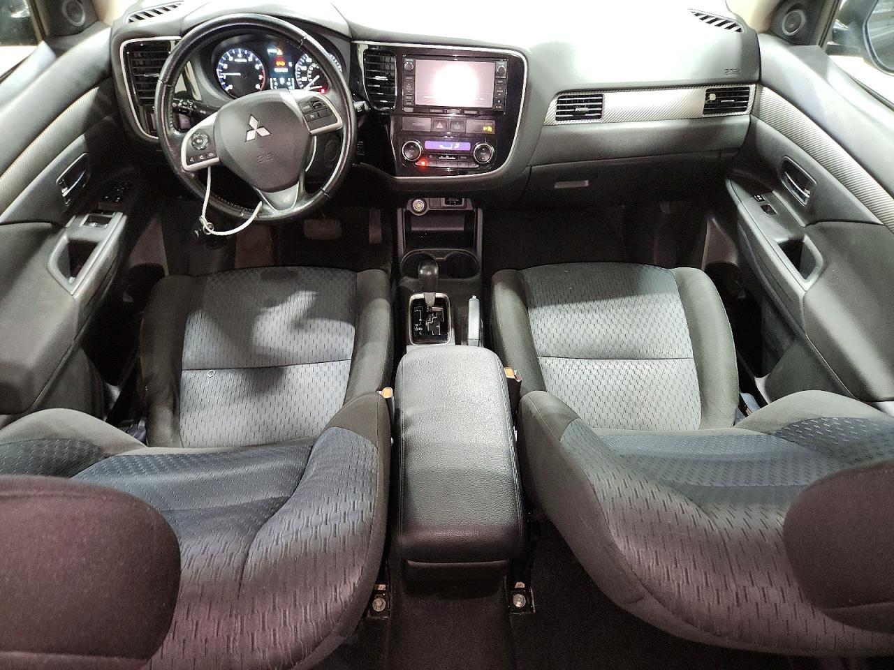 2014 Mitsubishi Outlander Se - zdjęcie 8