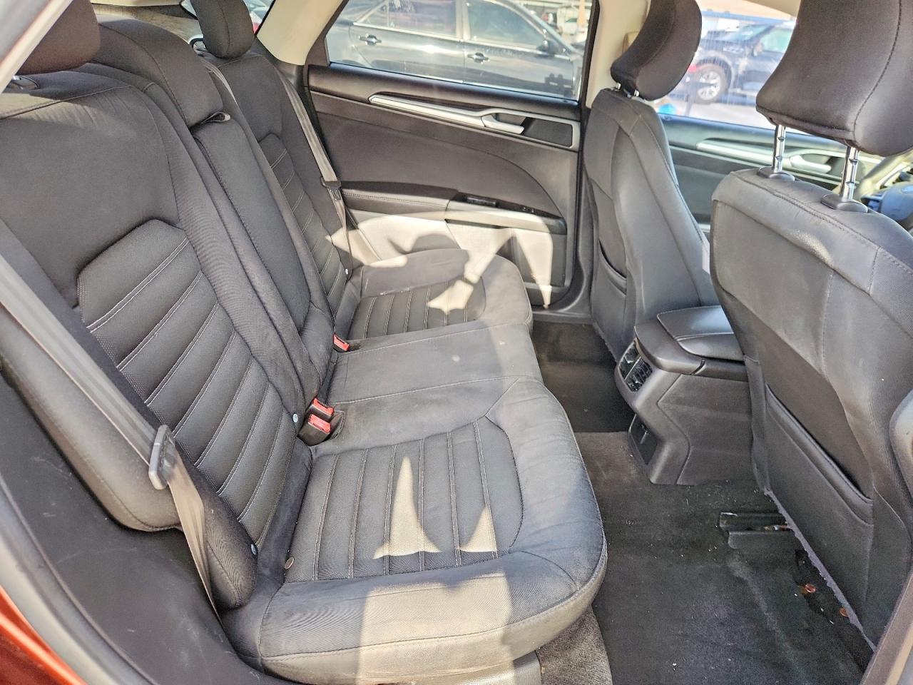2015 Ford Fusion Se - zdjęcie 10