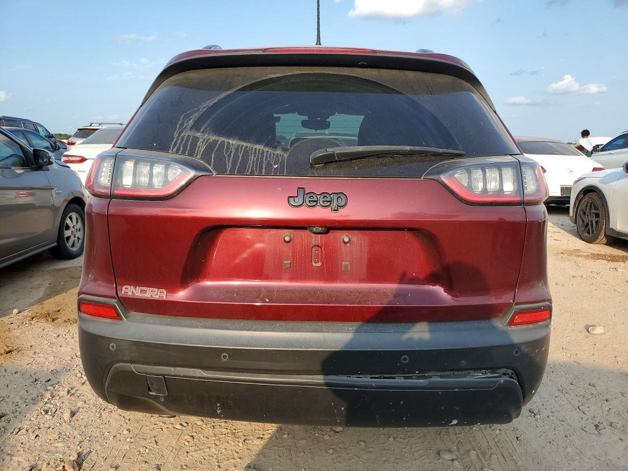 2021 Jeep Cherokee Latitude Plus - zdjęcie 6