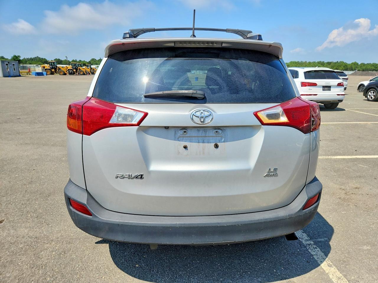2013 Toyota Rav4 Le - zdjęcie 6