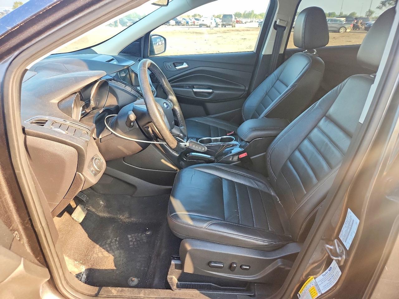 2016 Ford Escape Titanium - zdjęcie 7