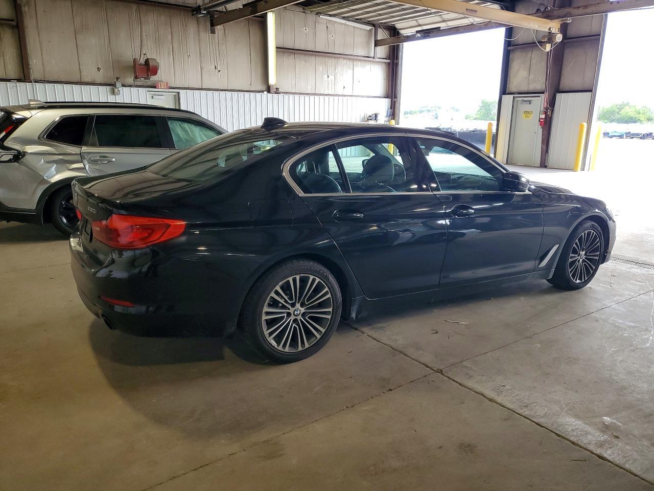 2019 BMW Seria 5 530i - zdjęcie 3