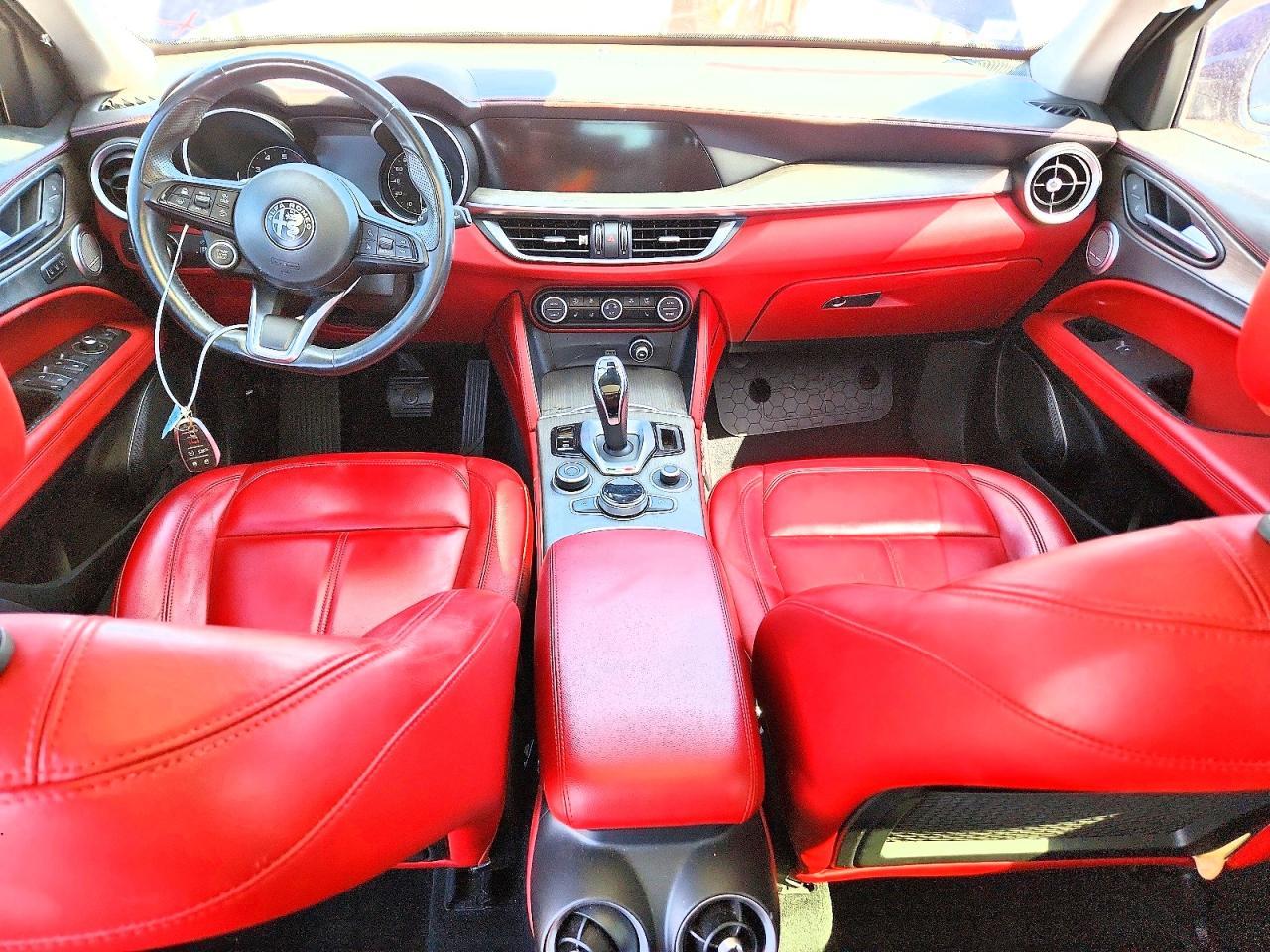 2021 Alfa Romeo Stelvio Ti - zdjęcie 8