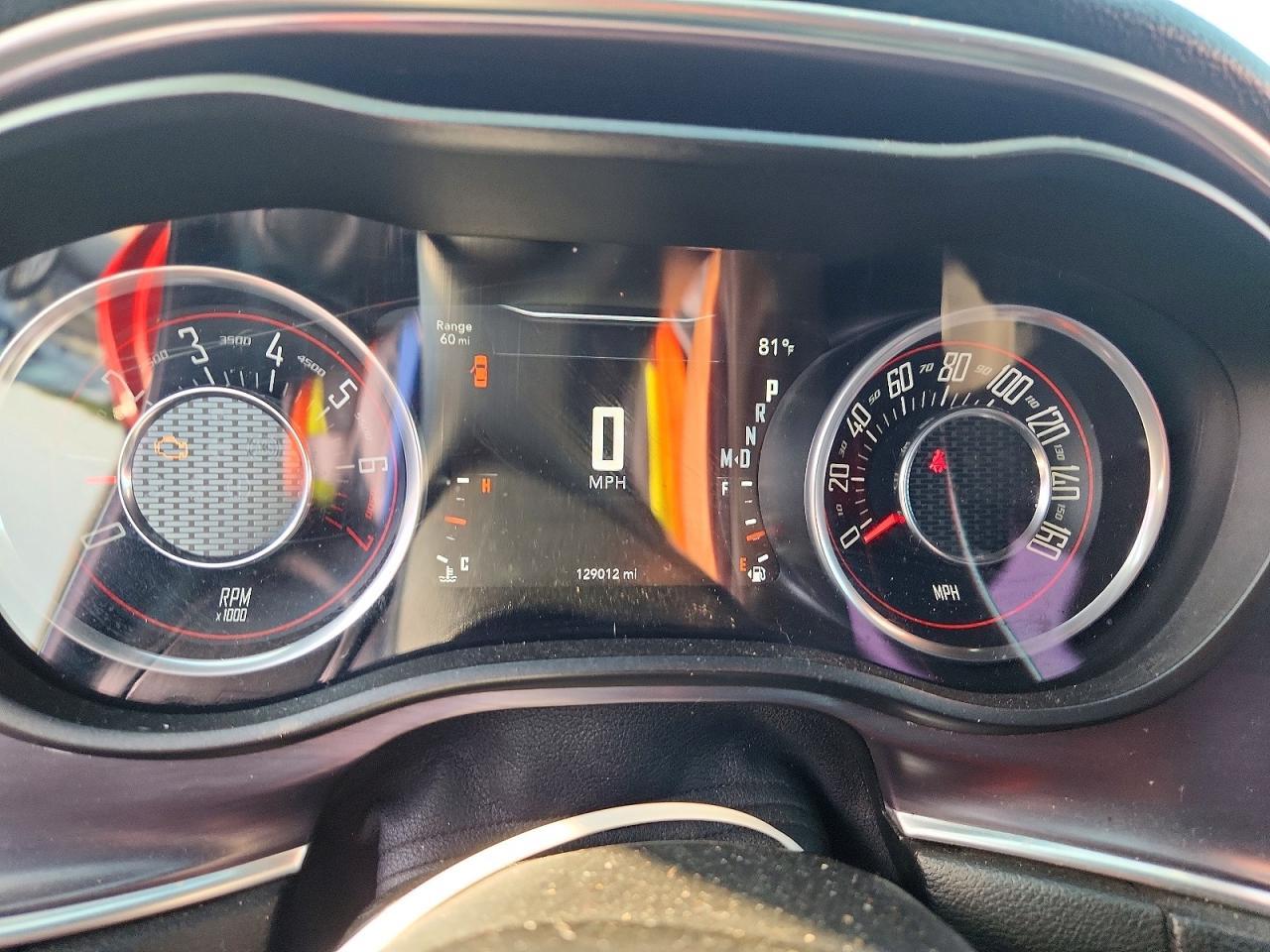 2015 Dodge Challenger Sxt - zdjęcie 9