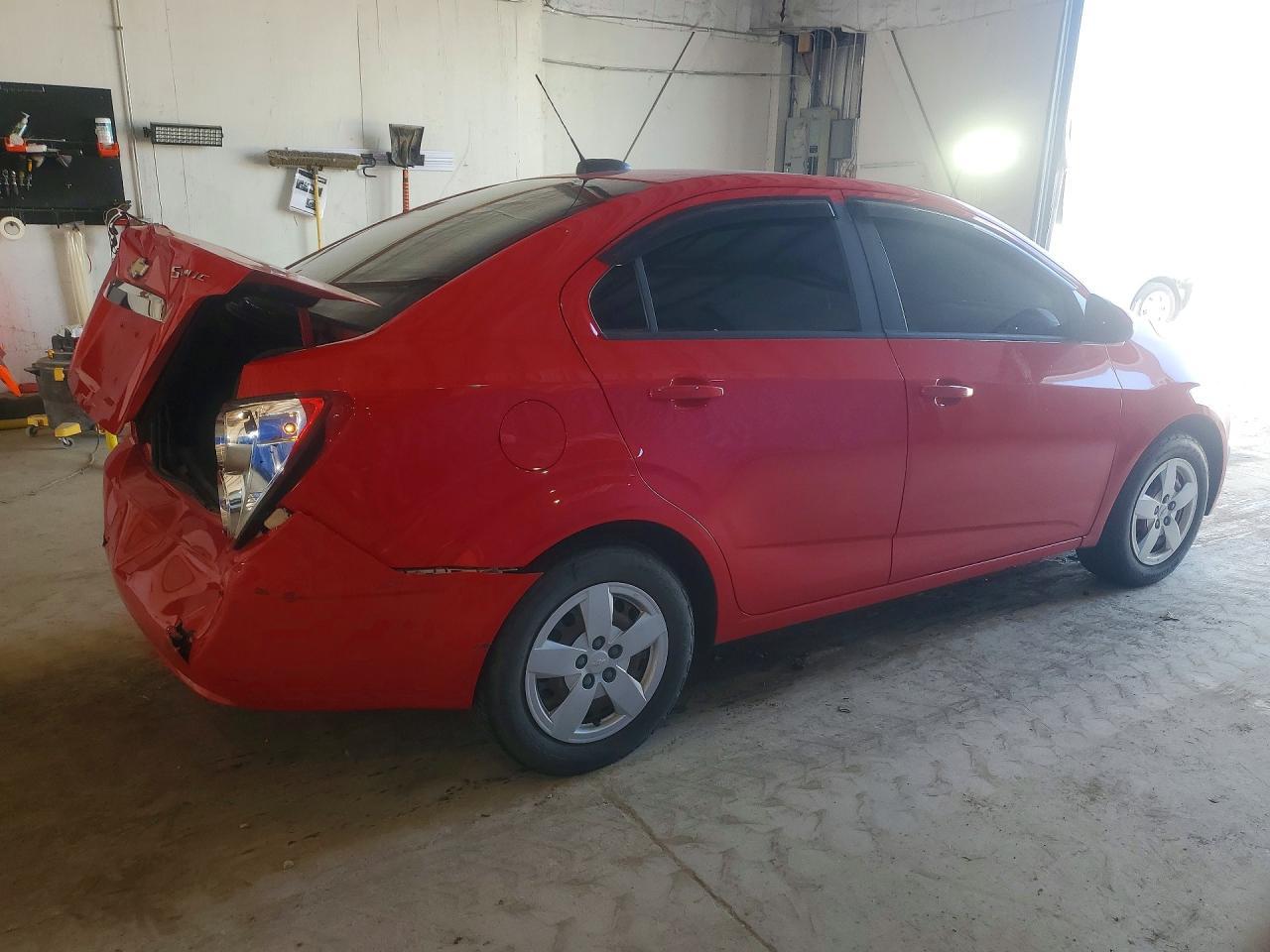 2016 Chevrolet Sonic Ls - zdjęcie 3