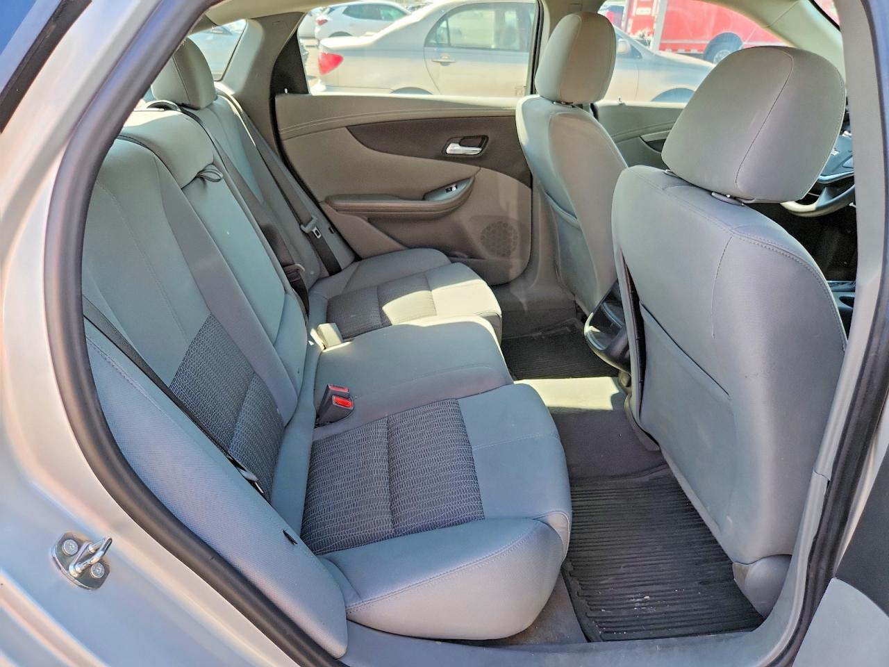 2017 Chevrolet Impala Ls - zdjęcie 10