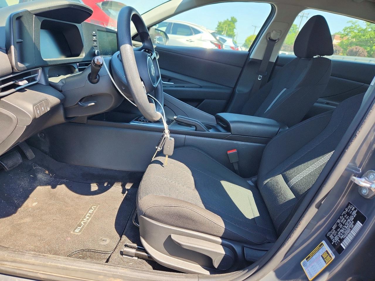 2025 Hyundai Elantra Se - zdjęcie 7