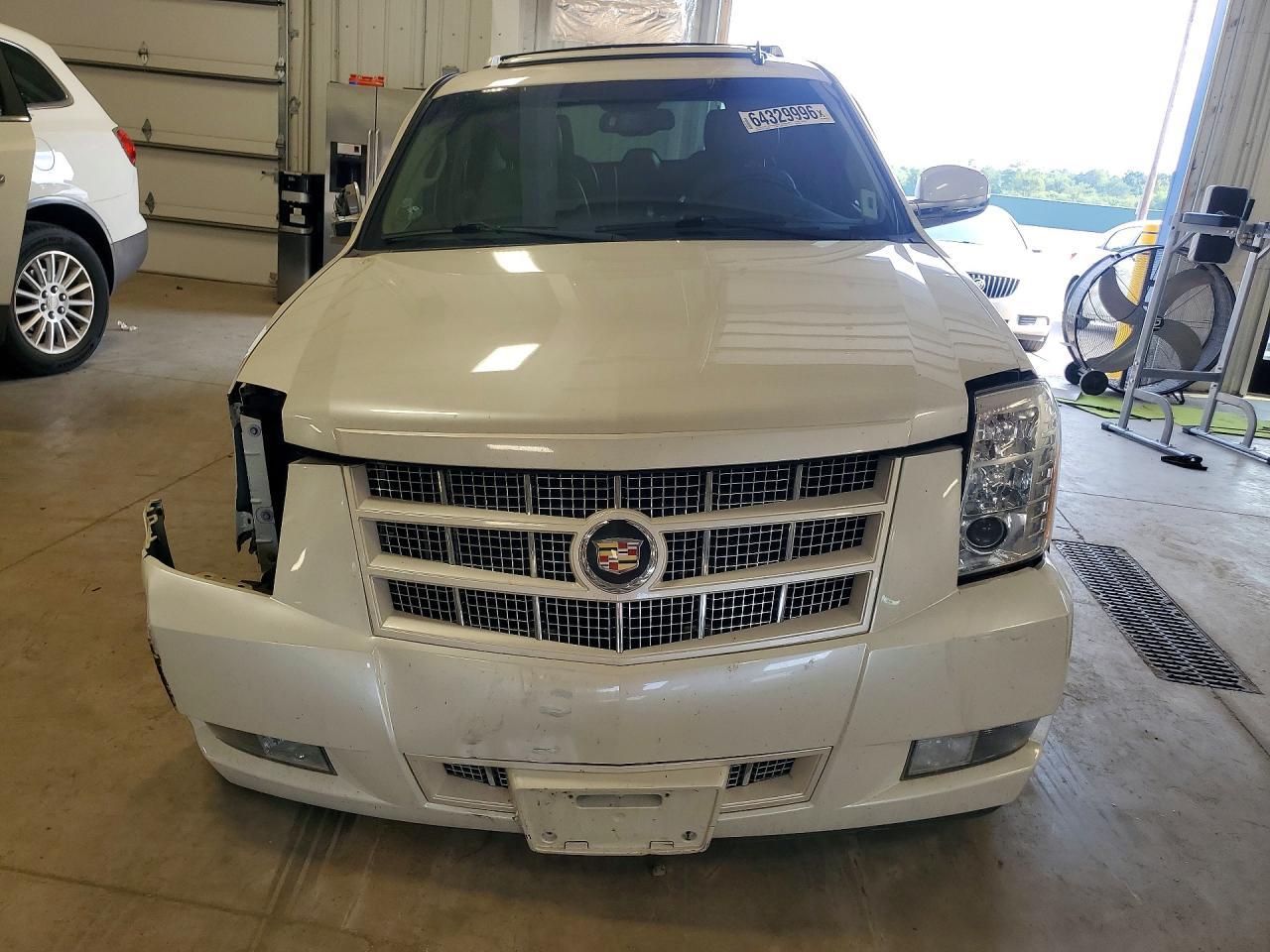 2014 Cadillac Escalade Premium - zdjęcie 5