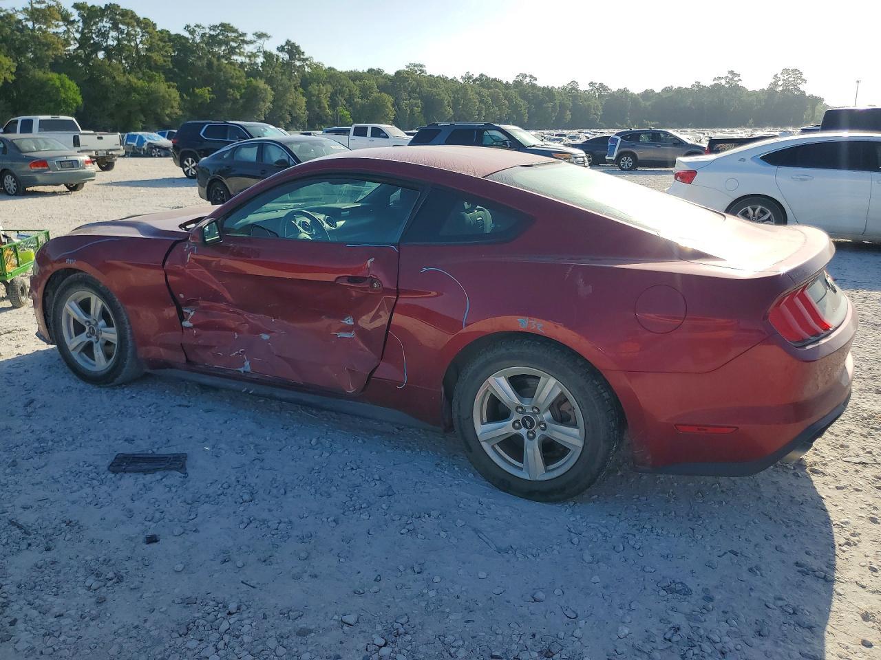 2018 Ford Mustang - zdjęcie 2