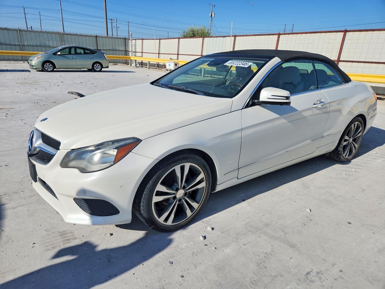 2014 Mercedes-Benz E 350 - zdjęcie główne