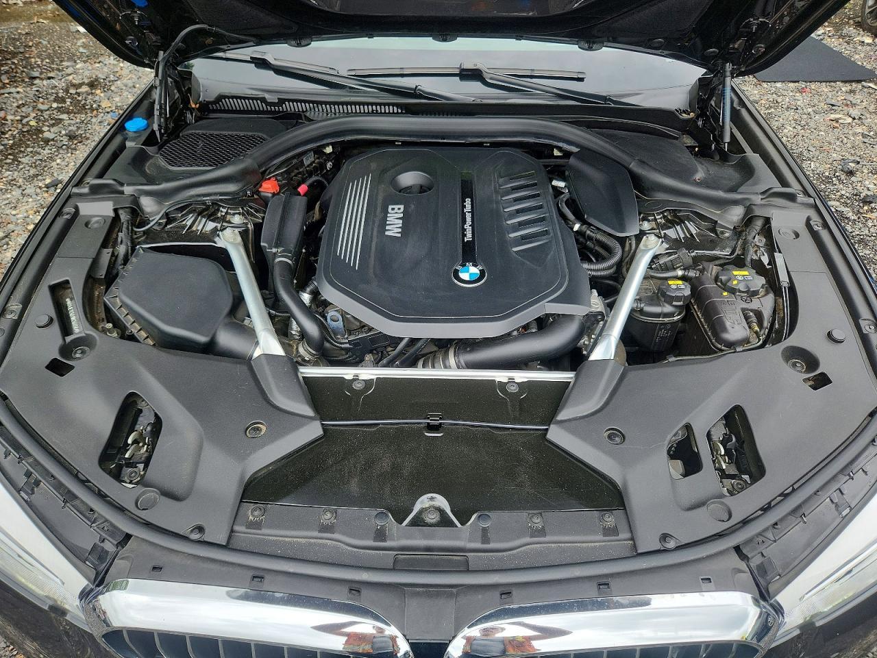 2018 BMW Seria 5 540i - zdjęcie 11
